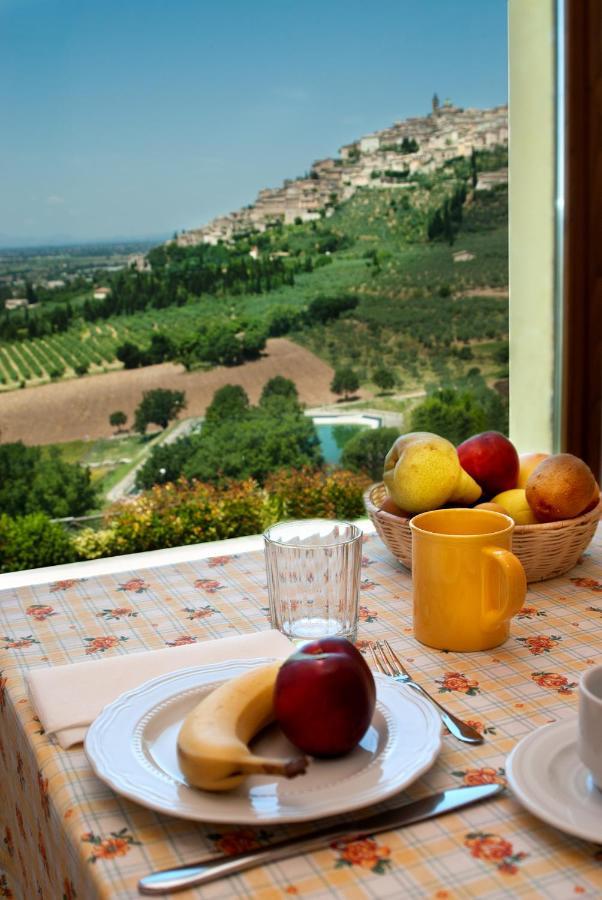 Agriturismo Fiordaliso Trevi Kültér fotó