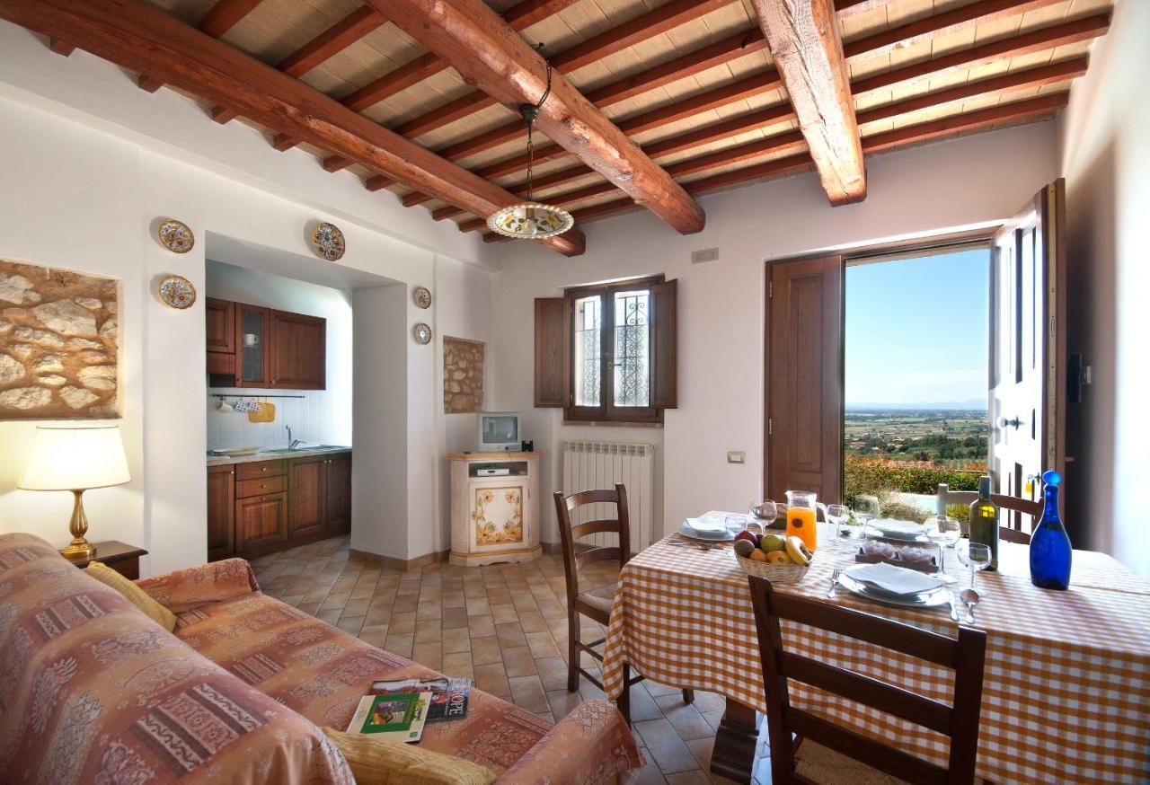 Agriturismo Fiordaliso Trevi Kültér fotó