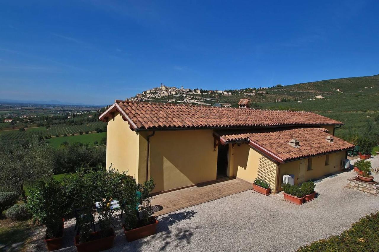 Agriturismo Fiordaliso Trevi Kültér fotó
